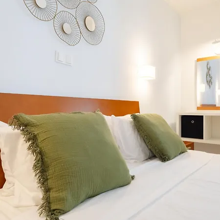 Casa Fernando - 250 M Da Da Rocha شقة بورتيماو
